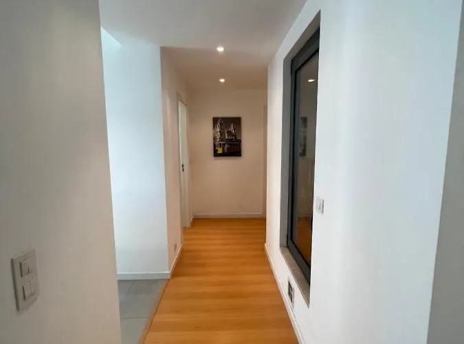 Elegant Castle View Apartament Lizbona